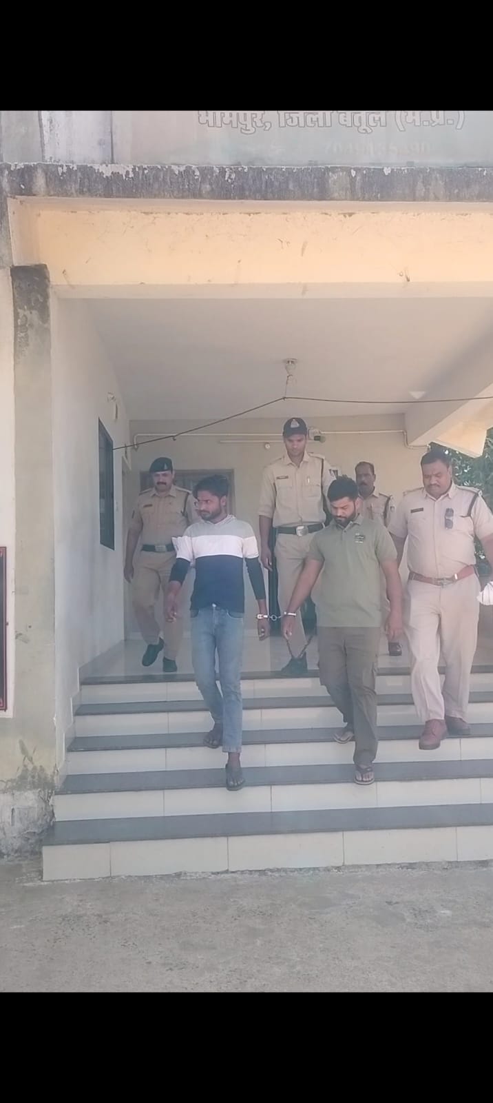 चिचोली पुलिस की बड़ी कार्रवाई, अवैध शराब से भरी बोलेरो जब्त, दो आरोपी गिरफ्तार posted by Mohammad Asif Langha from Amla