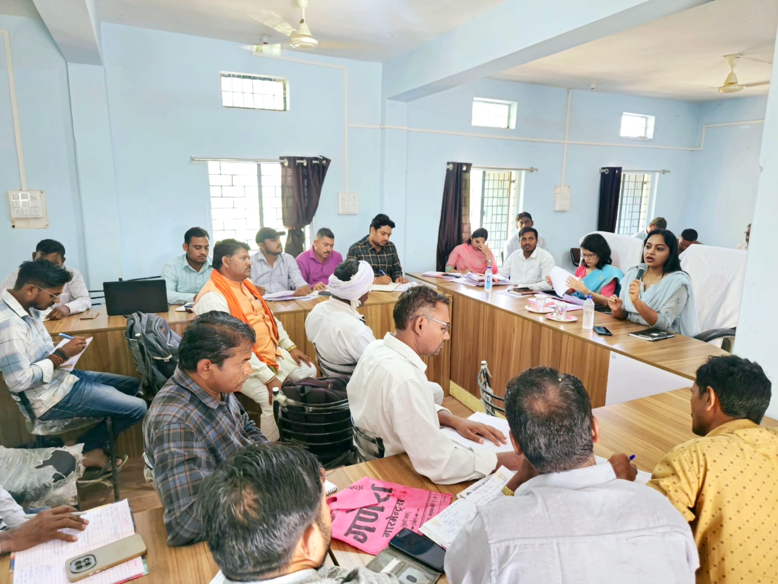 पाटी विकासखंड में हुई समीक्षा बैठक -नदियां सभ्यताओं की जननी -कलेक्टर सिंह posted by Lokesh Davde