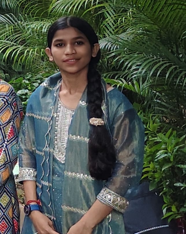 केसली की बेटियों ने बढ़ाया मान: आस्था और सपना का संभाग स्तरीय ओलंपियाड में चयन, अब करेंगी अहमदाबाद के संस्थानों का भ्रमण