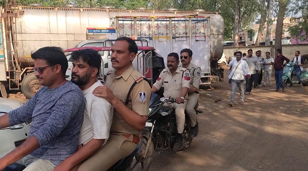 गुना में मंडी गेट पर दिनदहाड़े फायरिंग से हड़कंप posted by Ved Parkash Arya from Guna