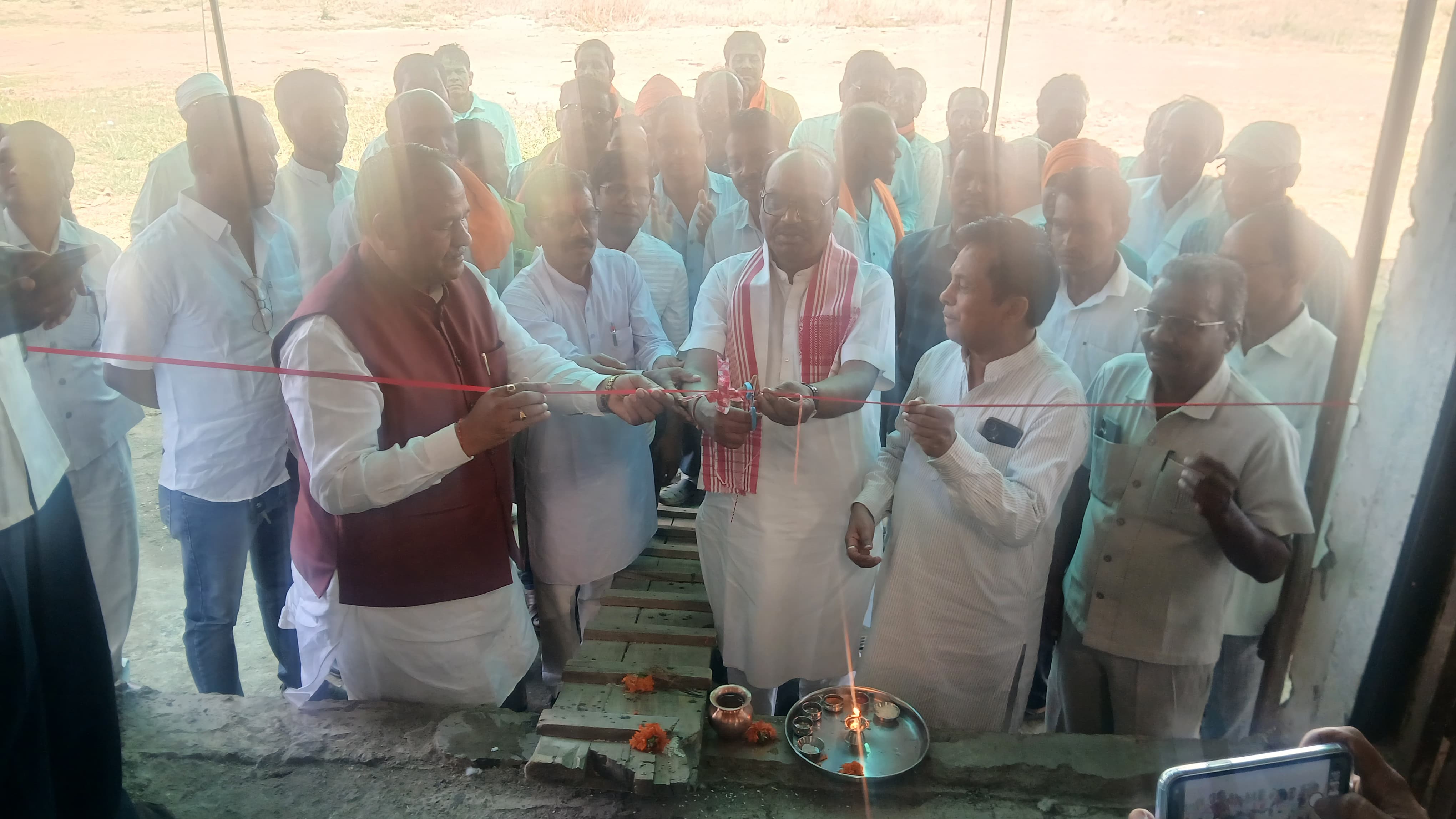 प्रभात पट्टन में सांसद और विधायक ने किया गेंहू खरीदी का शुभारंभ posted by Mohammad Afsar  from Multai