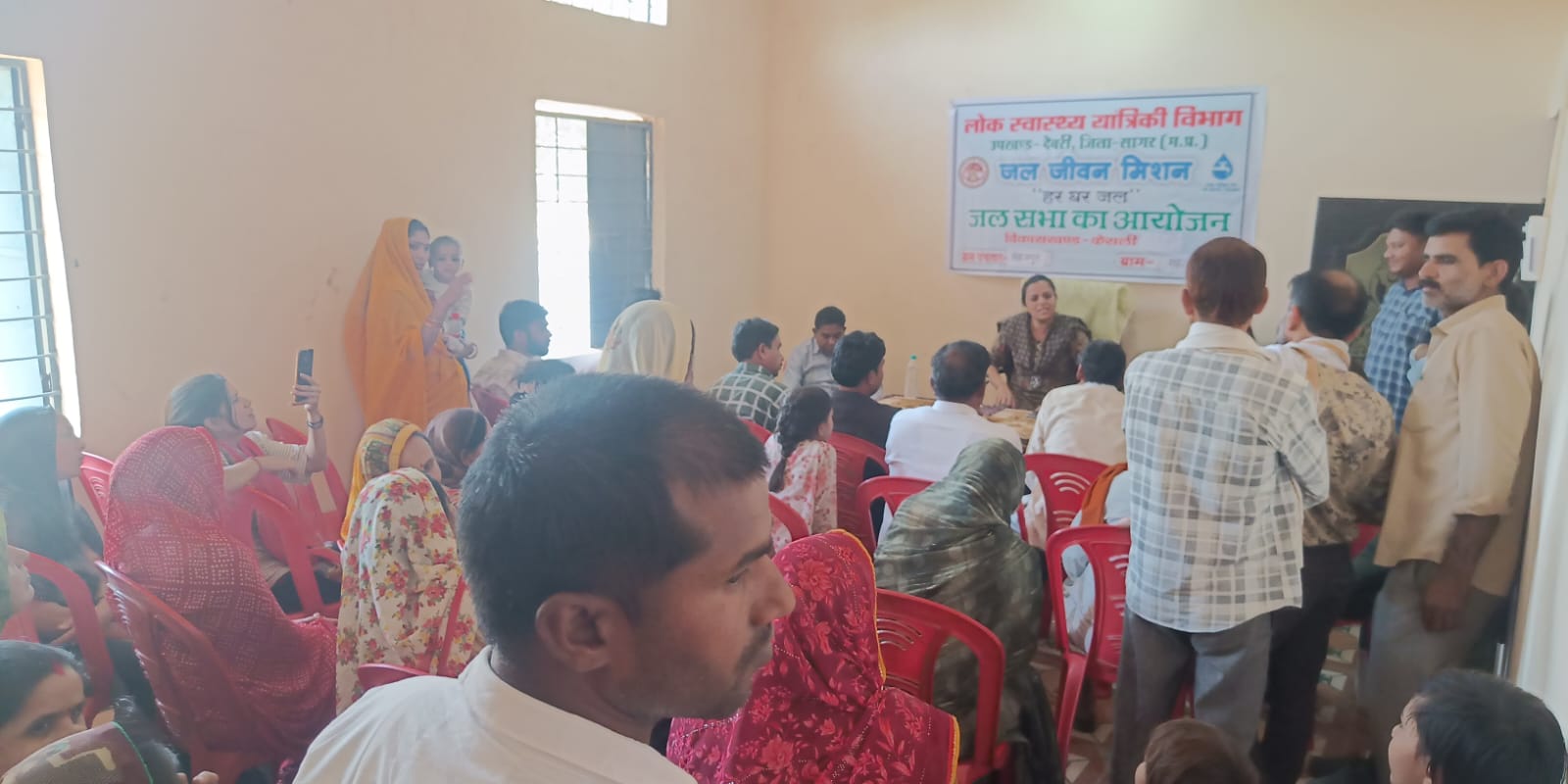 सहजपुर में जल संकट पर एक्शन: एसडीएम ने दिए कुआं गहरीकरण और जल निगम को समय सीमा में कार्य पूर्ण करने के निर्देश posted by Manish Kumar Chaubey from Sagar