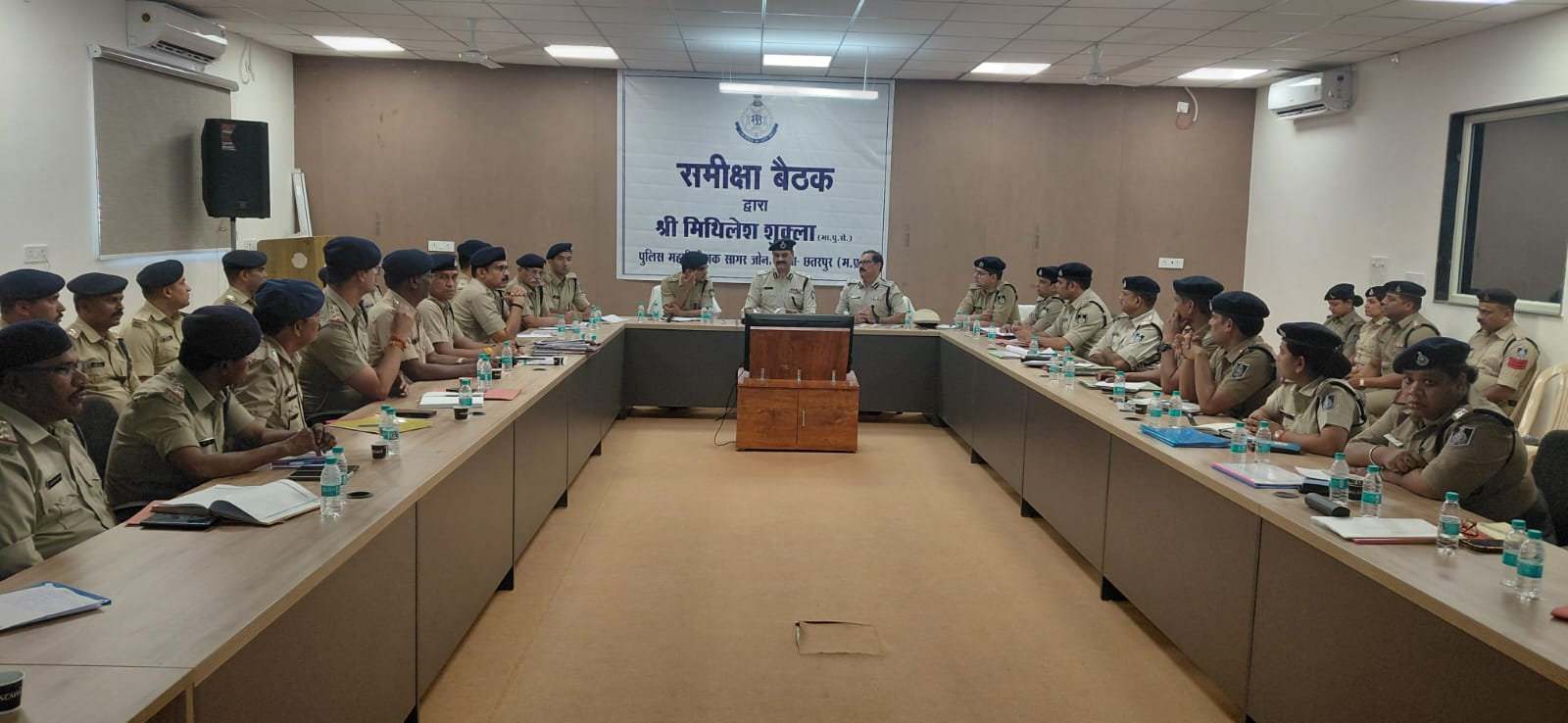 🔴 छतरपुर में सख्त एक्शन मोड में पुलिस प्रशासन posted by Rajneesh Dev Parmar