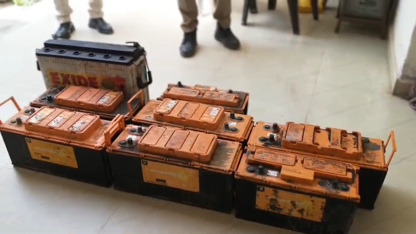 सोहागी थाना पुलिस ने किया बैट्री चोरी का खुलासा, तीन आरोपी गिरफ्तार,
