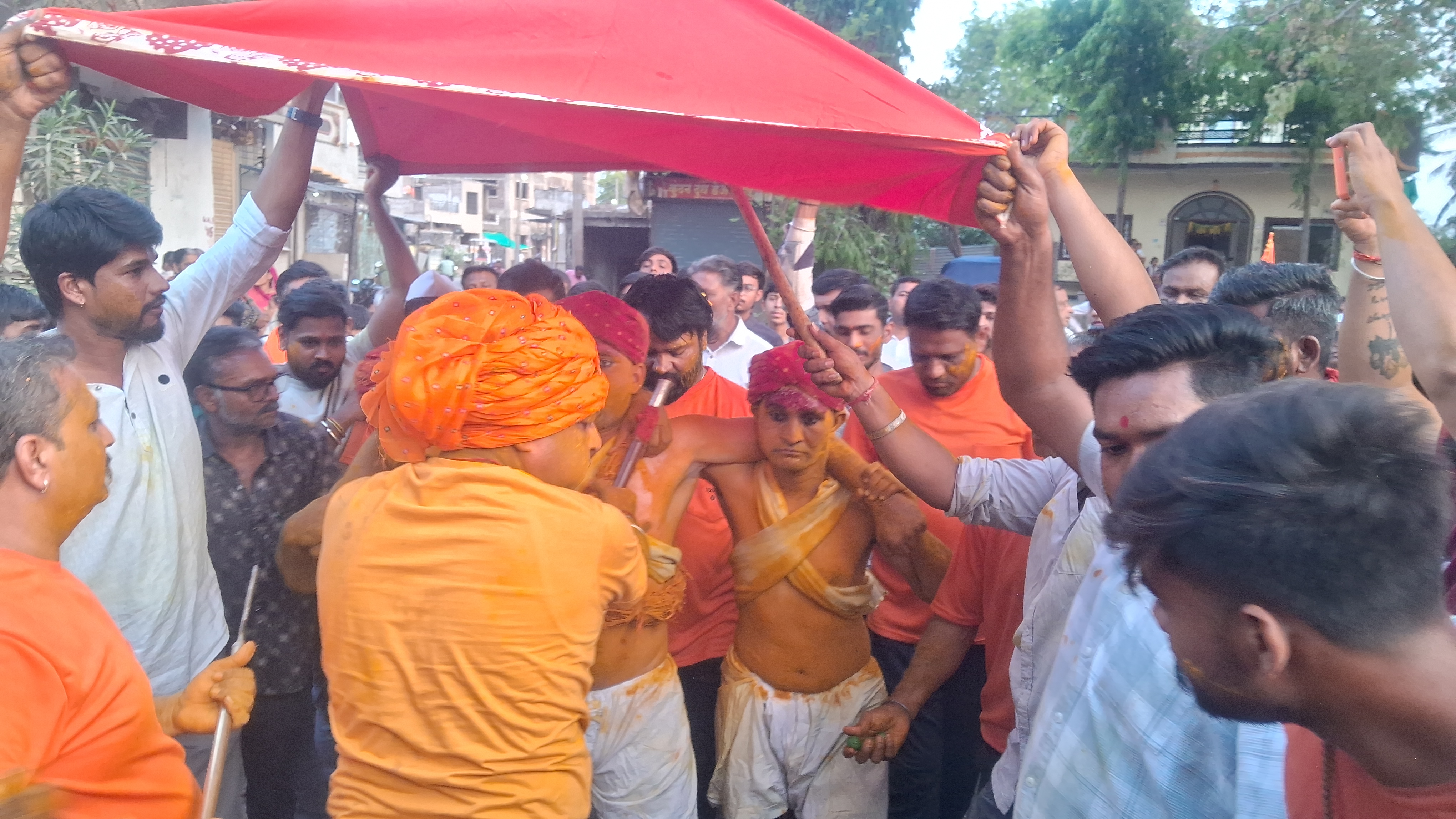 खकनार मेंअक्षय तृतीया के पडवे पर 12 गाड़ी खीचने का आयोजन