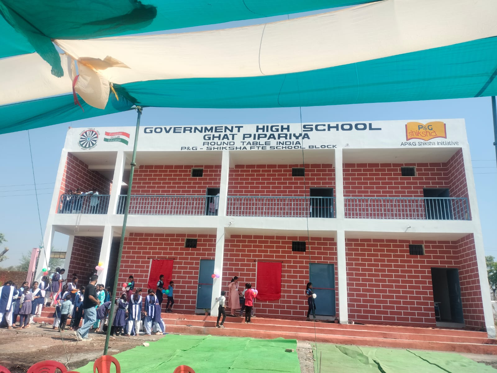 घाटपिपरिया शासकीय स्कूल बच्चों को मिला नया भवन posted by Abhishek Jain from Bargi