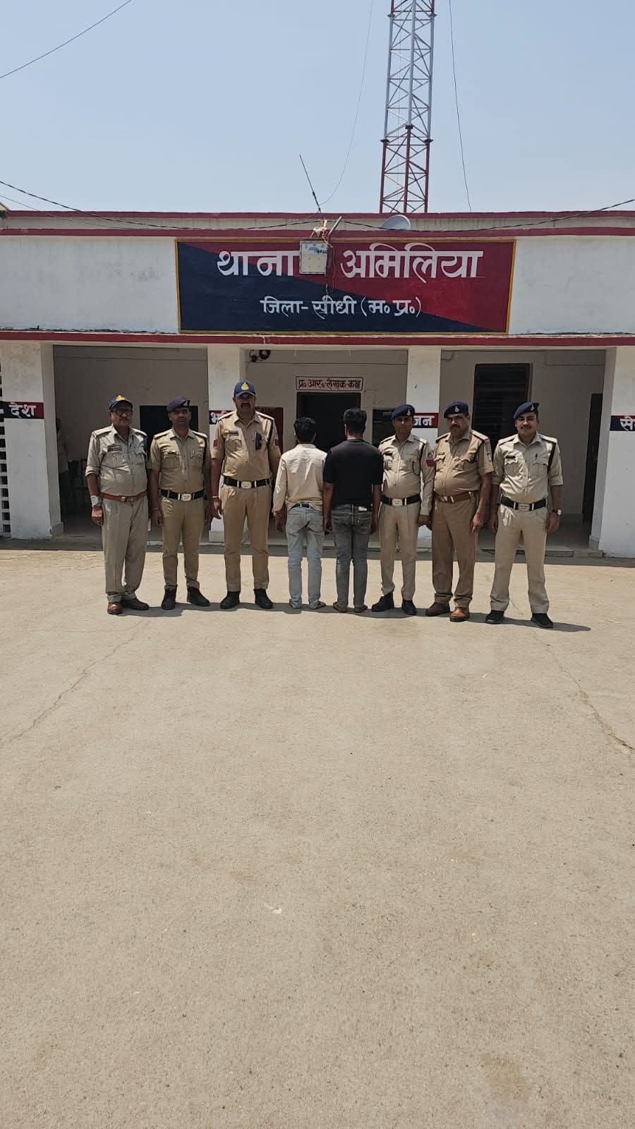 सीधी में 8 घंटे में खुला हत्या का राज: अमिलिया पुलिस की बड़ी कार्रवाई, दो आरोपी गिरफ्तार posted by Suraj Kevat