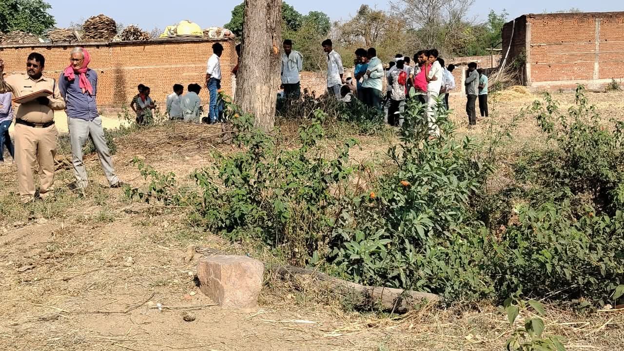 20 साल के महेश अहिरवार की लास कुएं में मिली,हत्या की आशंका,पुलिस मौके पर  