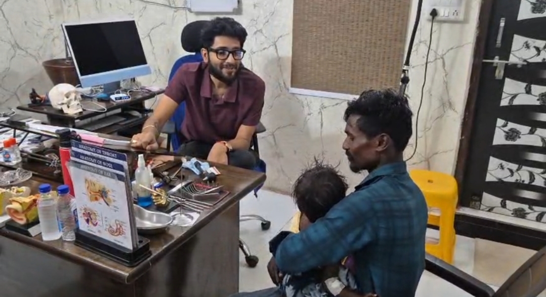 2 वर्षीय बच्ची के गले में फंसा क्लिप,दूरबीन से निकाला बाहर मासूम बच्ची को प्रदान किया नवजीवन,परिजनों ने ली राहत की सांस।,