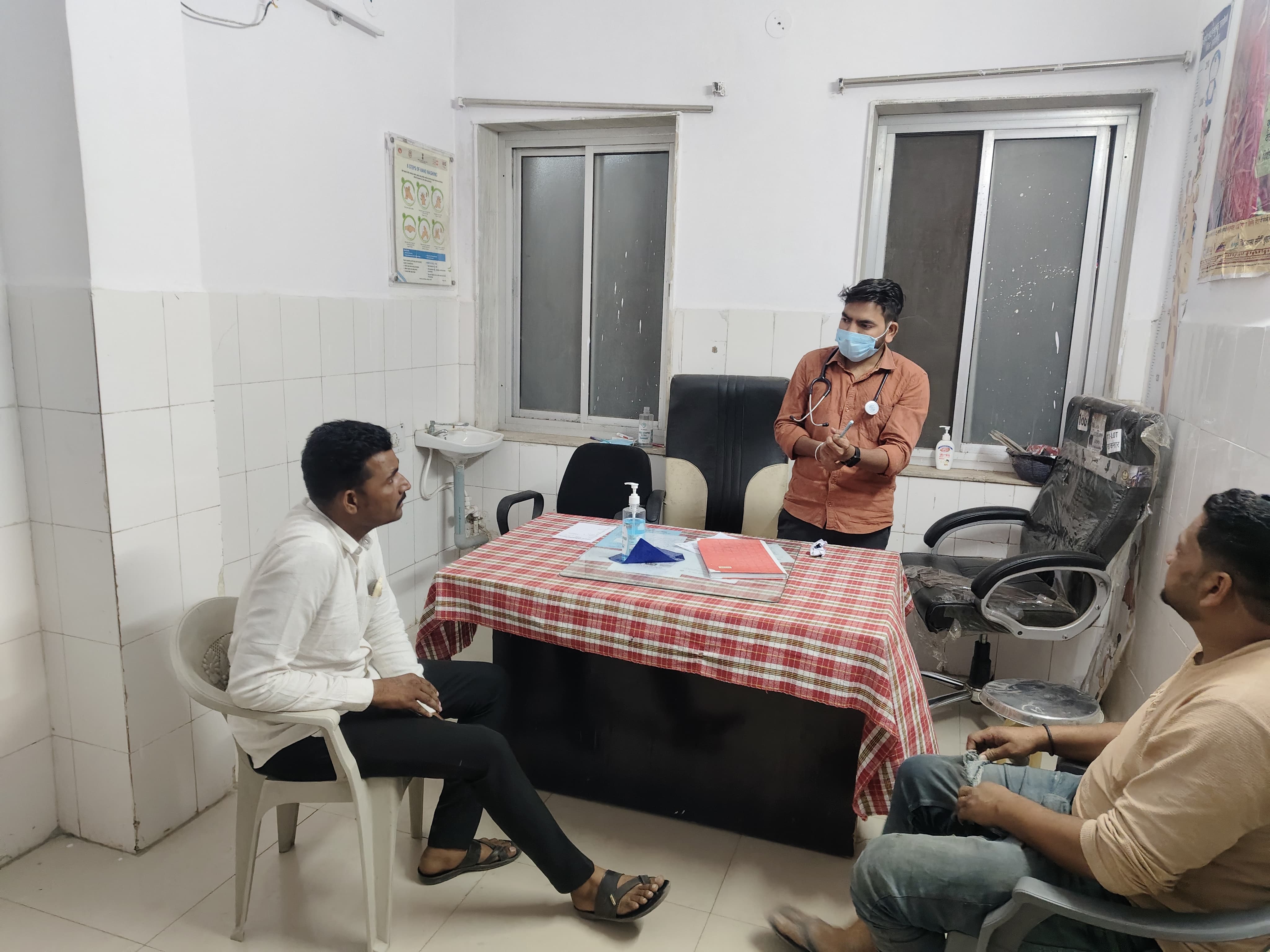 भाजपा मंडल अध्यक्ष की ततपरता से रोड सक्सीडेंट में घायल का हुआ इलाज posted by Nagin Mhajan