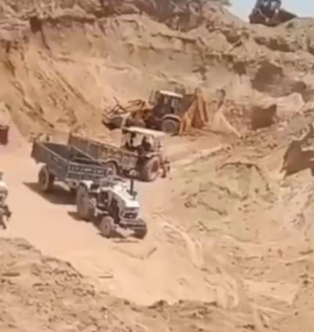 सोन घड़ियाल वन विभाग की कार्यवाही के पश्चात भी बालू अवैध उत्खनन के नहीं रूप रहे पहिए 