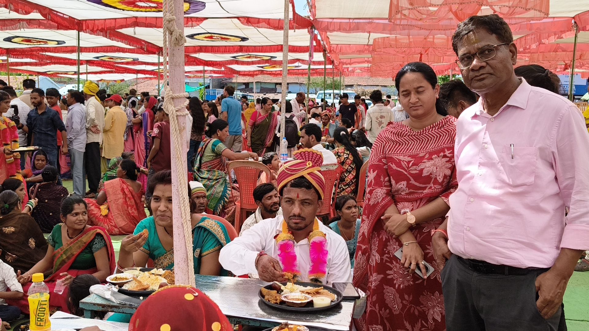 मुख्यमंत्री कन्या विवाह-निकाह योजना में 200 जोड़े बंधे विवाह बंधन में।