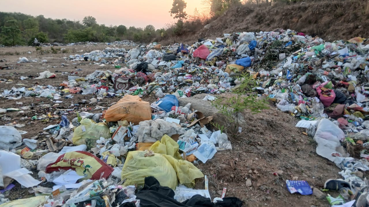 कड़ाई पंचायत में कचरा डंपिंग के विरोध में ग्रामीणों ने उठाई आवाज