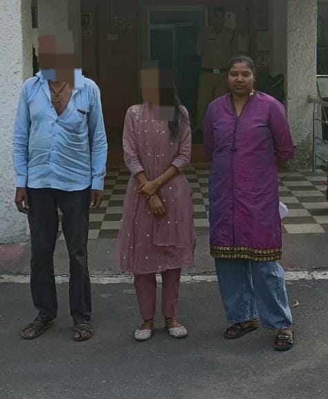 पुलिस अधीक्षक सिंगरौली श्री मनीष खत्री द्वारा चलाये जा रहे आपरेशन मुस्कान अभियान के तहत नवानगर पुलिस द्वारा नाबालिक लडकी को किया गया दस्तयाब