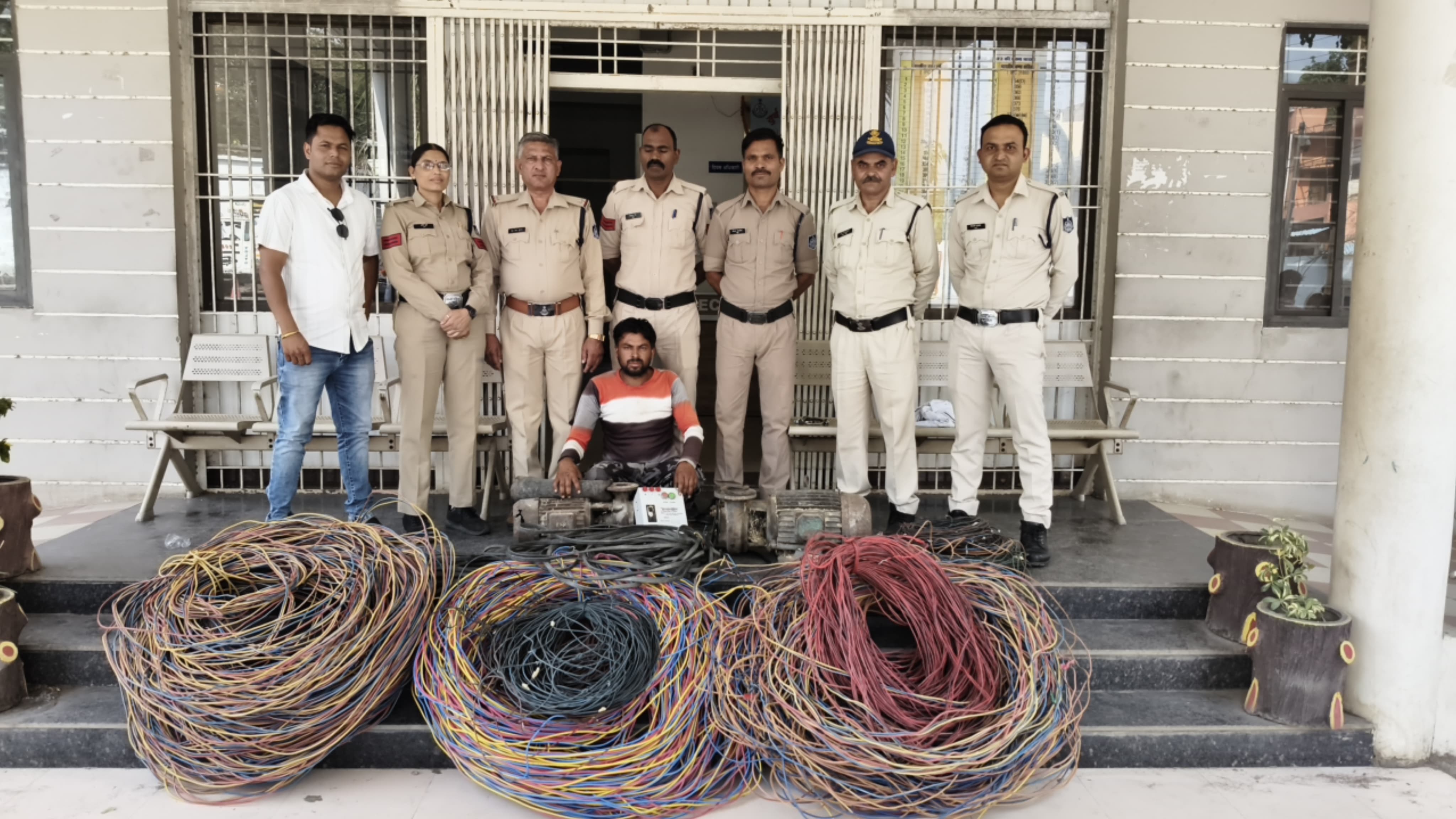 मुलताई पुलिस की बड़ी सफलता, मोटर वायर चोरी का खुलासा — आरोपी गिरफ्तार, ₹1.42 लाख का मशरूका बरामद