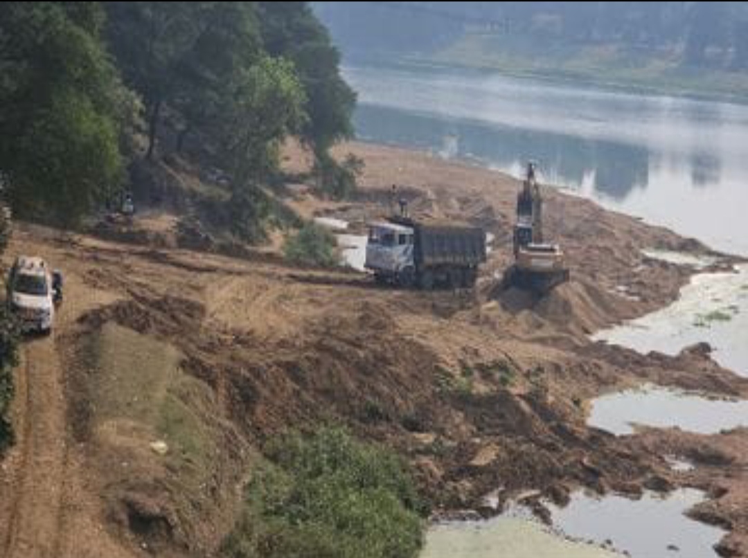 शहडोल में रेत माफियाओं का आतंक, प्रशासन बेखबर या बेबस