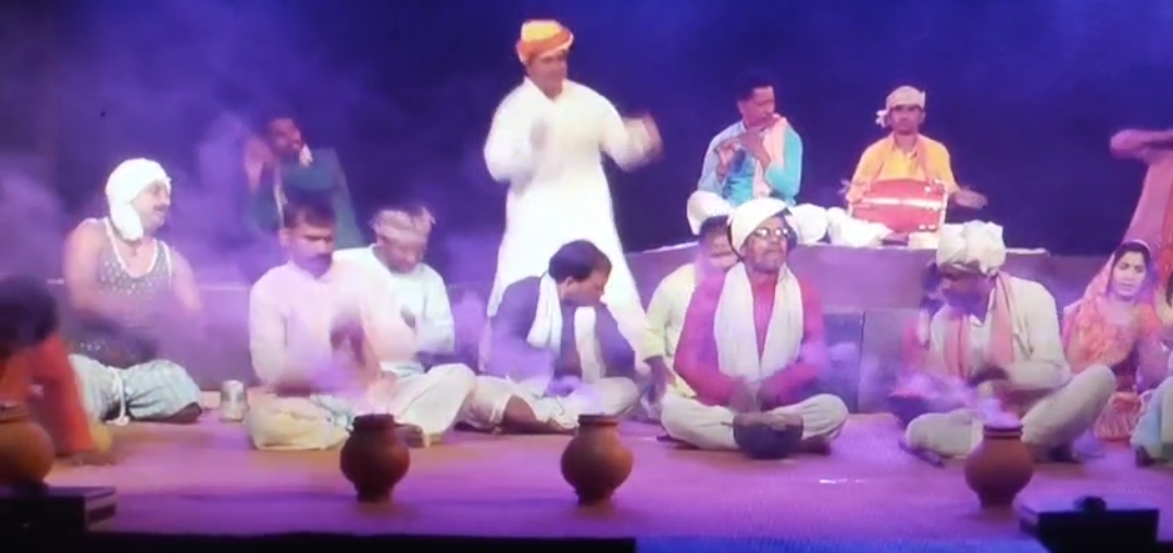 उमरिया के नाट्य समारोह में विवाद: स्थानीय कलाकारों की अनदेखी पर उठे सवाल