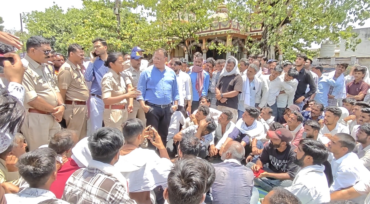 मेले की रंजिश में गई कृष्णपाल की जान! जहर देकर हत्या का आरोप, गिरफ्तारी की मांग पर खामरिया से आलोट तक बवाल