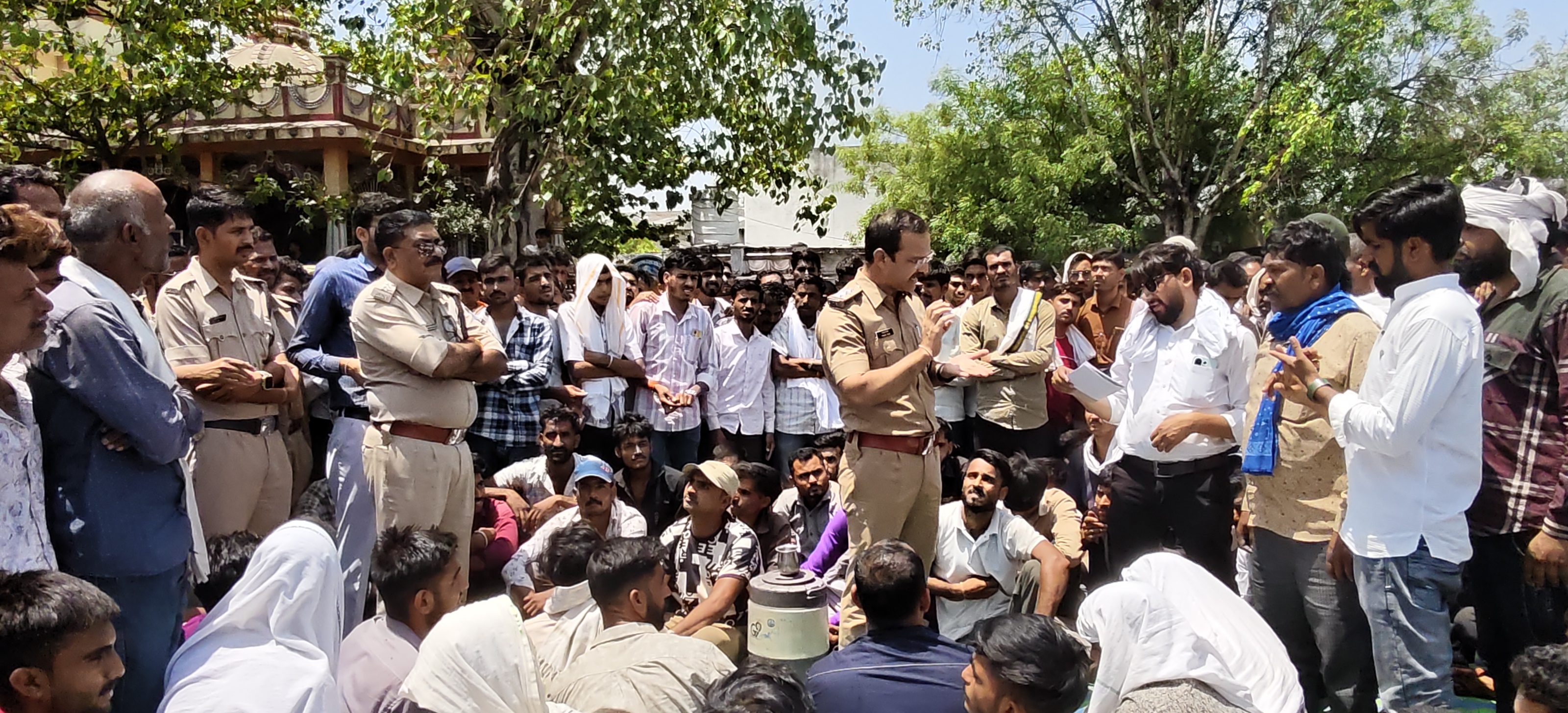 मेले की रंजिश में गई कृष्णपाल की जान! जहर देकर हत्या का आरोप, गिरफ्तारी की मांग पर खामरिया से आलोट तक बवाल