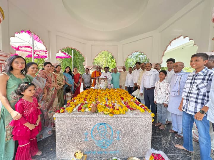 सौसर: पूर्व मंत्री स्व. रेवनाथ चौरे जी की पुण्यतिथी मनाई 