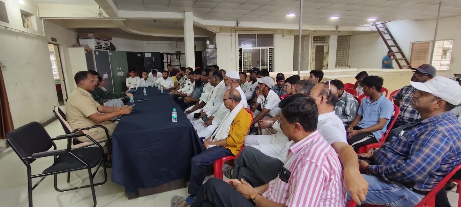 बकरीद को लेकर प्रशासन अलर्ट,शांति समिति बैठक में भाईचारे और सौहार्द का दिया संदेश ,अफवाहों से दूर रहने और कानून व्यवस्था बनाए रखने की अपील
