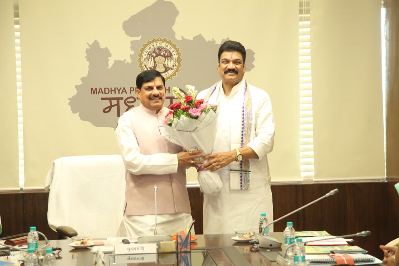 दैनिक जीवन में छोटे-छोटे बदलाव अपनाकर प्रधानमंत्री जी के संदेश को जन आंदोलन बनाएं : गोविंद सिंह राजपूत