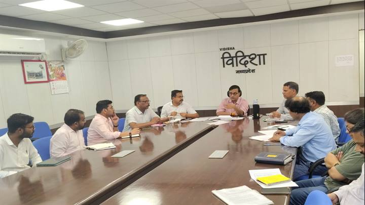 विदिशा: मुख्य सचिव ने पेयजल व्यवस्था की समीक्षा की