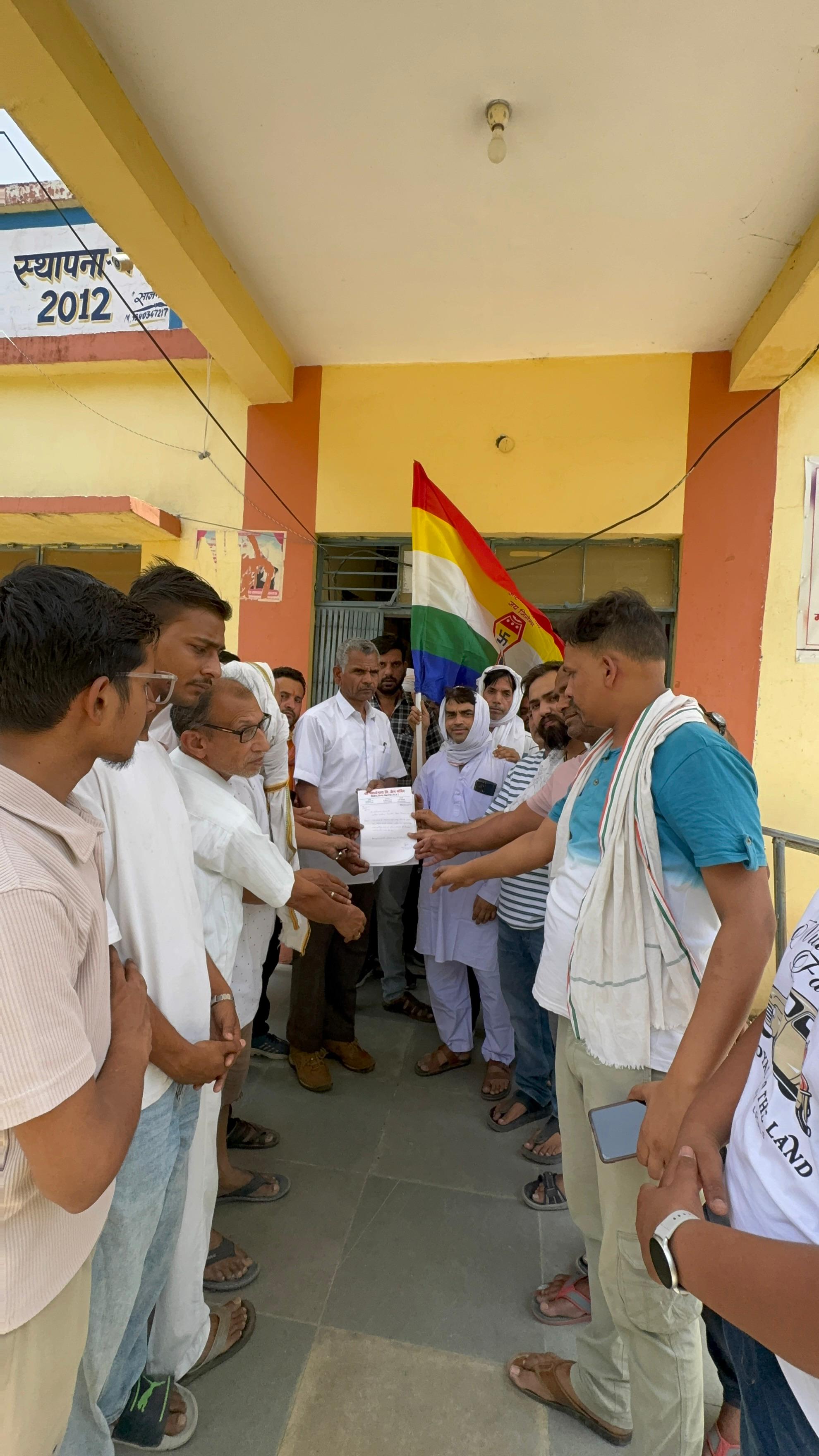 जैन माताओं की मौत पर लिधौरा में विरोध प्रदर्शन: जैन समाज ने मौन जुलूस निकाला PM-CM के नाम तहसीलदार को ज्ञापन सौंपा 