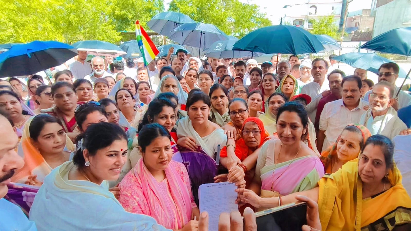 जैन समाज ने मौन जुलूस निकालकर जताया विरोध, संत सुरक्षा कानून की मांग