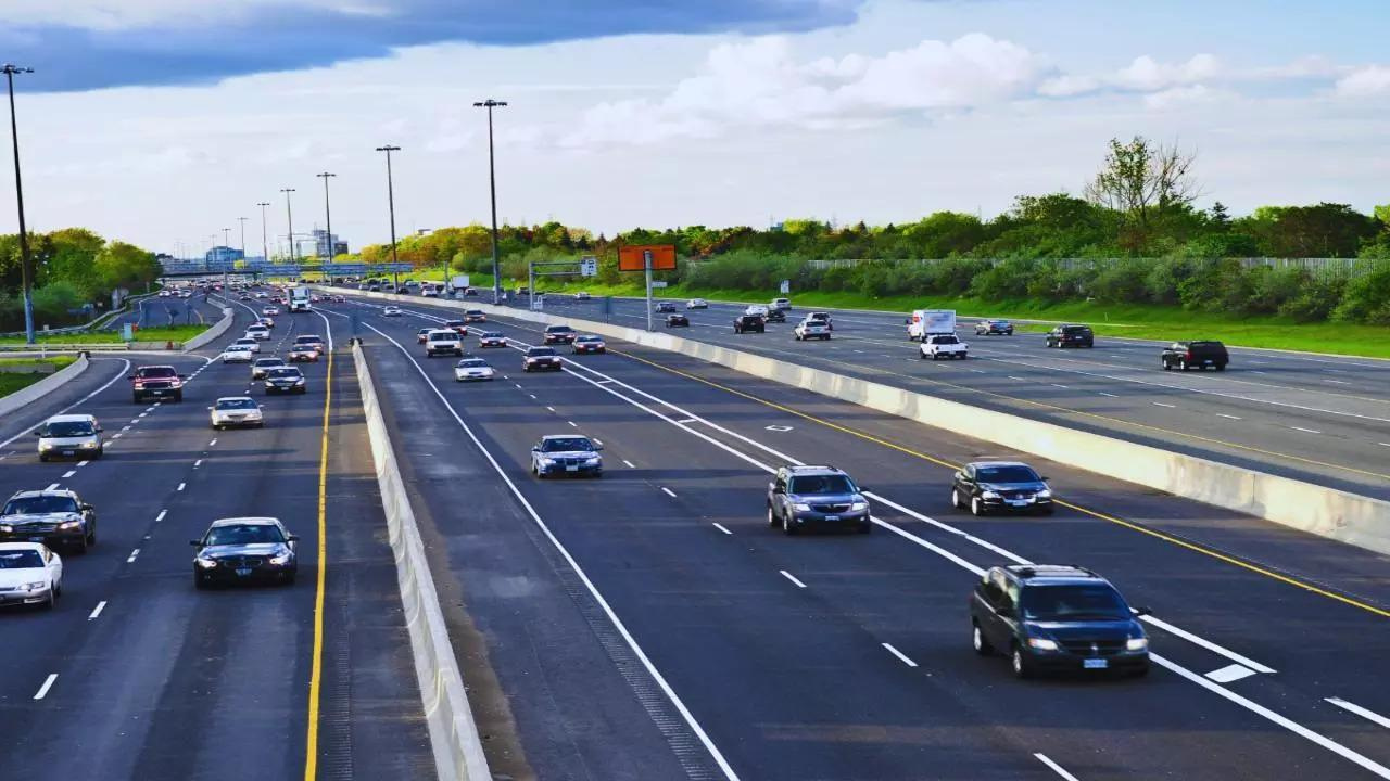 Delhi to Become Signal Free as Government Plans Major Upgrade for Three National Highways Enhancing Traffic Flow and Commuter Convenience