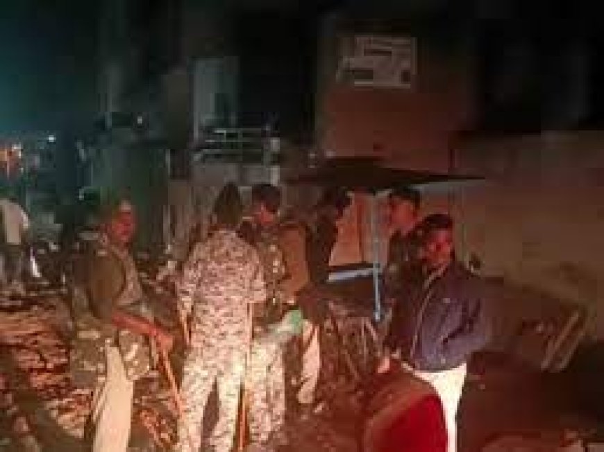 मुरैना में पथराव  और फायरिंग, लोगों ने की फायरिंग, महिलाओं ने छत से चलाए पत्थर