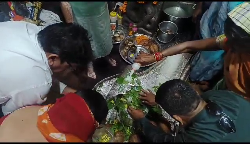 सावन के चौथे सोमवार पर बम-भोले की गूंज...