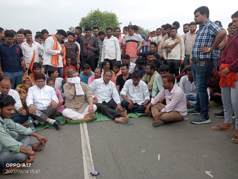 न्याय की मांग को लेकर हल्लाबोल