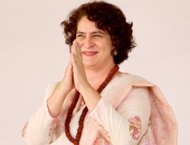 पीएम मोदी और सीएम शिवराज पर निशाना साधते हुए कांग्रेस महासचिव प्रियंका गांधी आज सतना जिले के चित्रकूट में  कहा कोई खुद को फ़क़ीर बोले,
