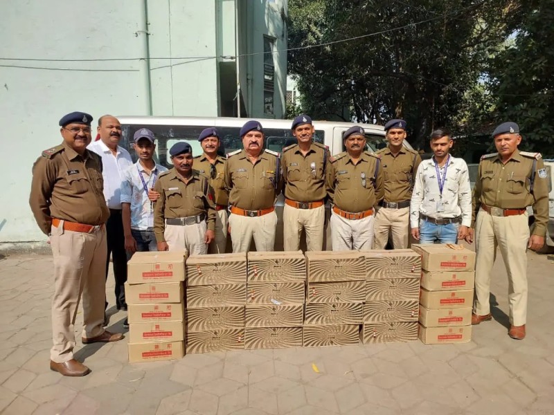 मध्य प्रदेश विधान सभा चुनाव के पहले पुलिस के गिरफ्त में 17 लाख की  शराब पकड़ी गयी