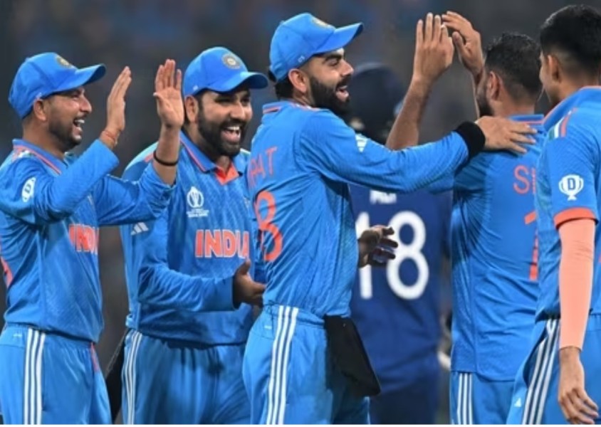 आईसीसी ने  की पहली वनडे रैंकिंग जारी जिसमे टॉप-4 में आये  तीन भारतीय खिलाडी,दूसरे स्थान पर है बाबर आजम
