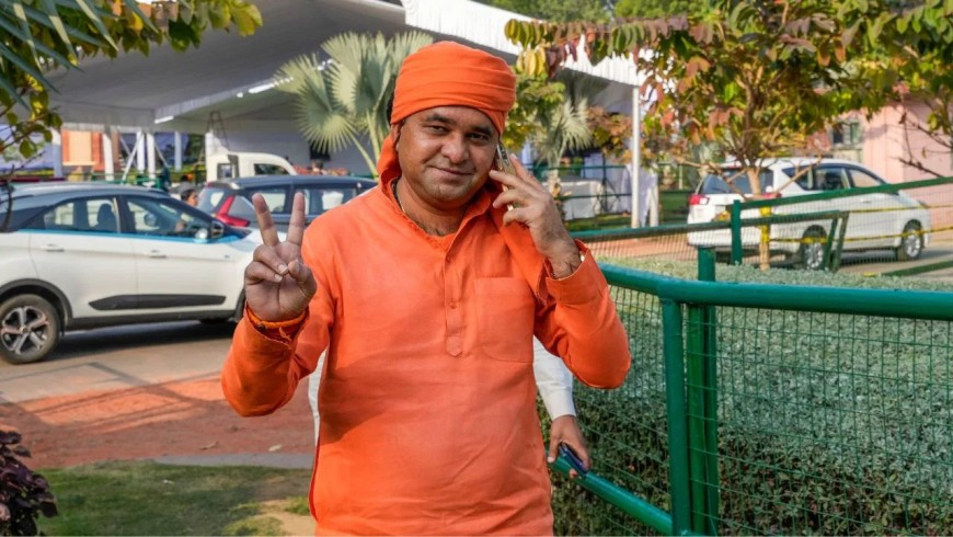 बाबा बालकनाथ ने सांसदी से दिया इस्तीफा,  अब उनको सीएम बनाने की अटकलें और तेज हो गई है
