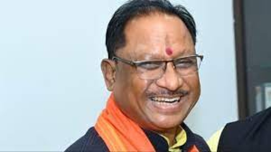 छत्तीसगढ़ के नए मुख्यमंत्री विष्णुदेव आदिवासी समाज के दिग्गज नेता ने आज बुधवार को प्रधानमंत्री नरेंद्र मोदी की मौजूदगी सपथ ग्रहन की।