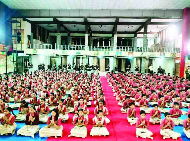 हनुमान चालीसा पाठ, सिंधी कवि पुरस्कृत