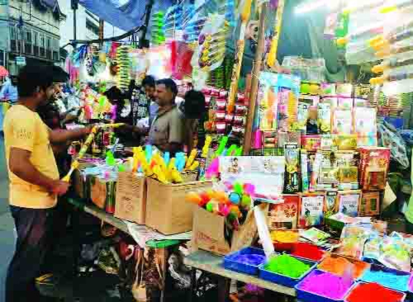 कल धुलेंडी पर होगी रंगों की बौछार