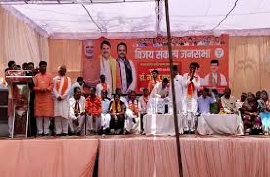 पूर्व महापौर राजाराम भाजपा में शामिल, सीएम ने दिलाई सदस्यता