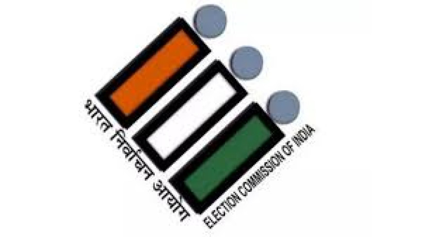 शिकायतों के बीच चुनाव आयोग का बड़ा फैसला होर्डिंग पर मुद्रक और प्रकाशक की पहचान होना आवश्यक
