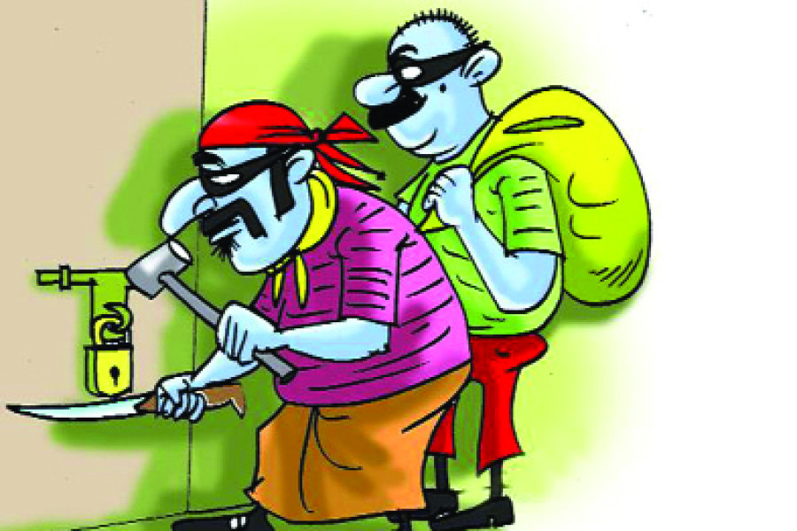 65 हजार नगदी और जेवरात समेत लाखों का माल चोरी