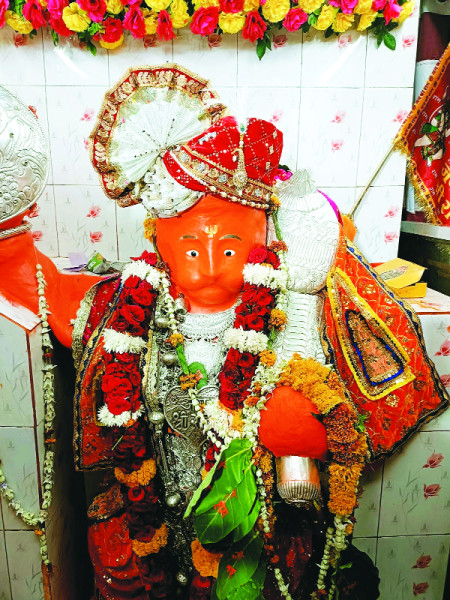 धूमधाम से मनाई हनुमान जयंती टेकरी मंदिर पर लगा भव्य मेला