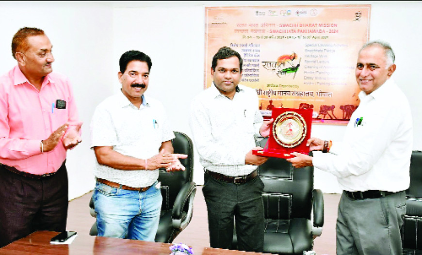 बीमारी रहित स्वस्थ जीवन के लिए स्वच्छता जरूरी है : निगम आयुक्त