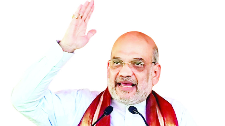 शाह ने आतंकवाद खत्म करने की दी गारंटी मनसुख मंडाविया के समर्थन में अमित शाह ने की रैली