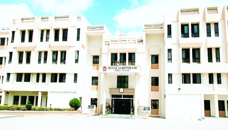 सीबीएसई बोर्ड में मिठी आर नवनिध स्कूल के स्टूडेंट्स ने किया उत्कृष्ट प्रदर्शन गोरी 97.2, विकास 96.6 प्रतिशत अंक लाकर रहे टॉपर