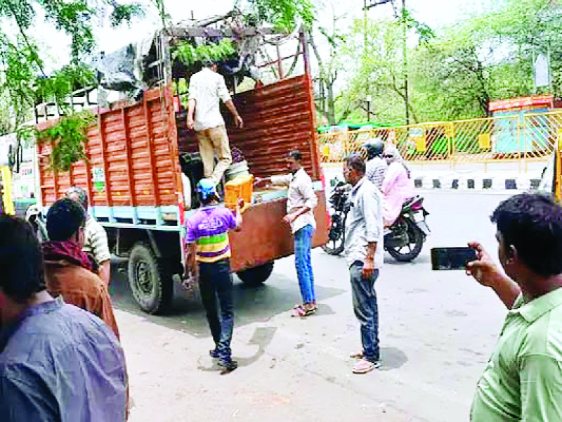 भोपाल के आईएसबीटी से हटाया अतिक्रमण, गन्ने की चरखी, चाय-पान ठेले हटाए वाहन रिपेयरिंग दुकान से सामान जब्त