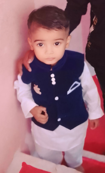 टी-20 जीत के उत्साह में स्टील गिलास में फोड़ा पटाखा, बच्चे के पेट में घुसा ग्लास का टुकड़ा