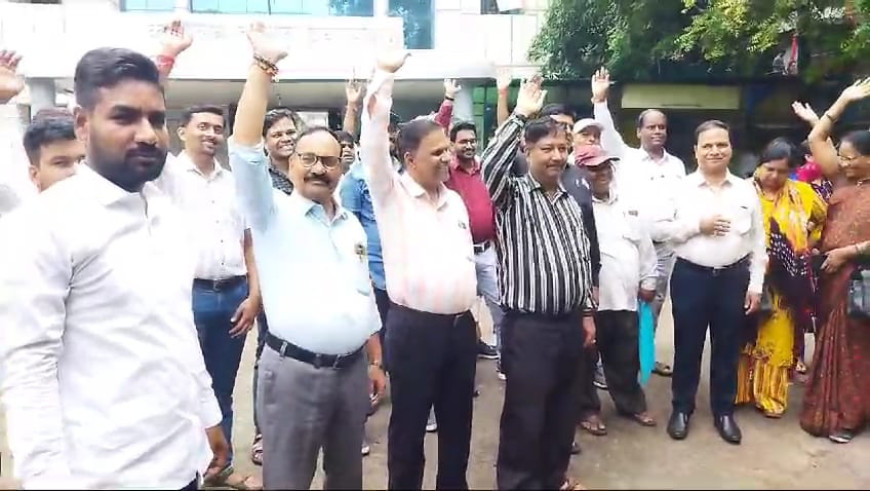 Jabalpur News: निलंबन से ख़फ़ा हुआ संघ: छुट्टी पर गए पटवारी